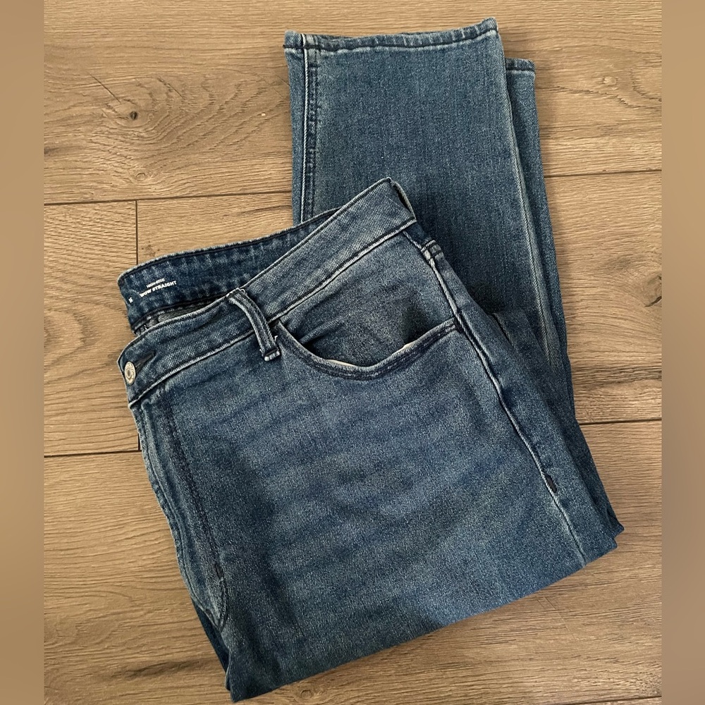 Old Navy High Rise Super Straight Jeans